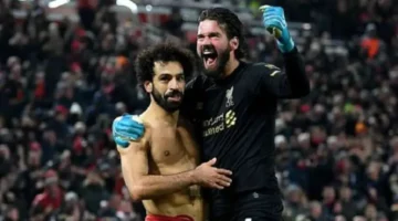 حارس ليفربول يرد على تصريحات محمد صلاح ويعزز دعم سلوت بعد جدل انتقال أليسون 1